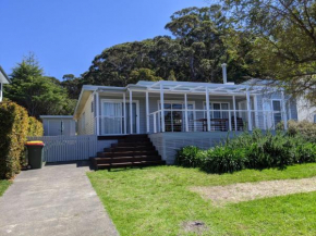 Seagrass Beach House at Hyams Beach
